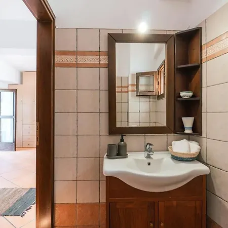 Infinity I - Stylish With Views *