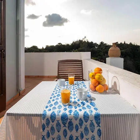 Infinity I - Stylish With Views Lejlighed