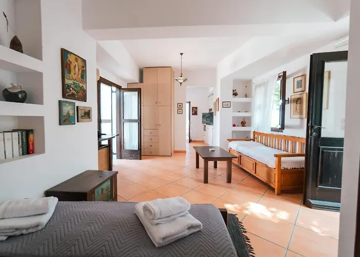 Infinity I - Stylish With Views * Lagoudi Zia