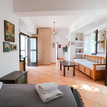 Infinity I - Stylish With Views * Lagoudi Zia