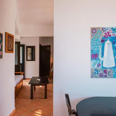 Infinity I - Stylish With Views