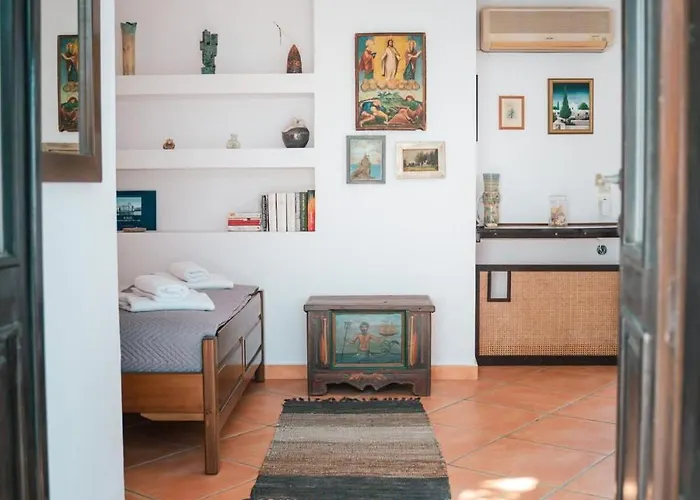 Infinity I - Stylish With Views * Lagoudi Zia